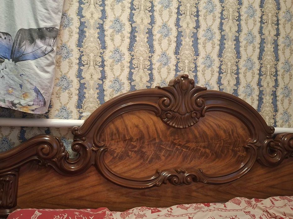 Кровать без матраца состояние 9 из 10