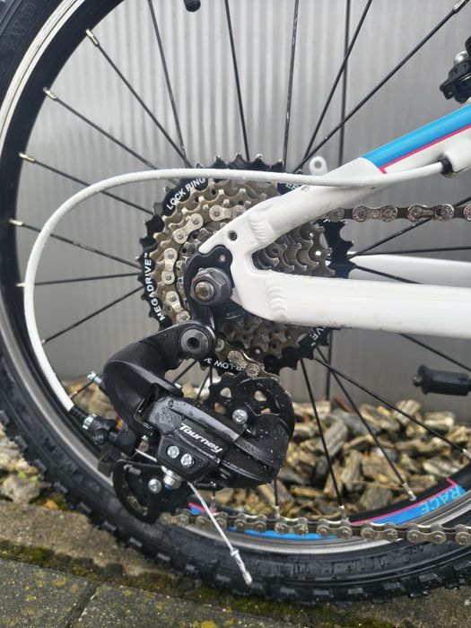 Cube Access 200 super stan