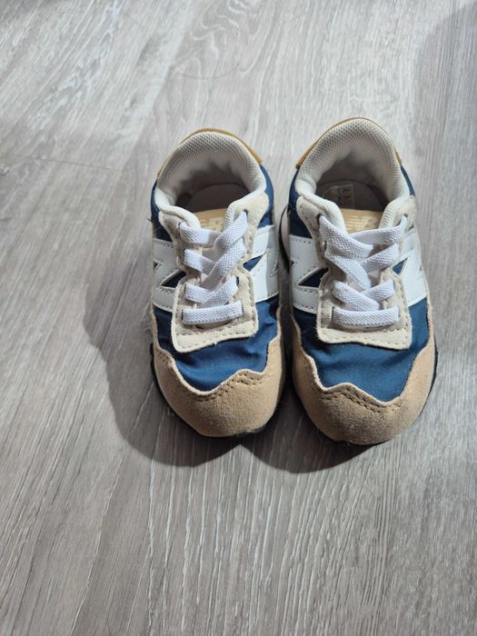 Buty dziecięce New Balance 21