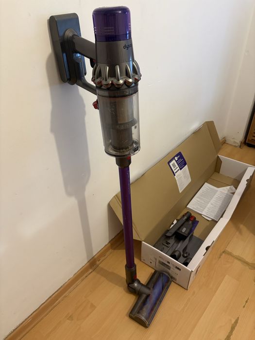 Aspirador Vertical Dyson V11 Advanced