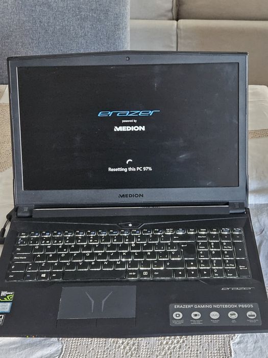 Portátil i5-8300H | 32GB RAM | SSD 256GB | GTX 1050 | Full HD