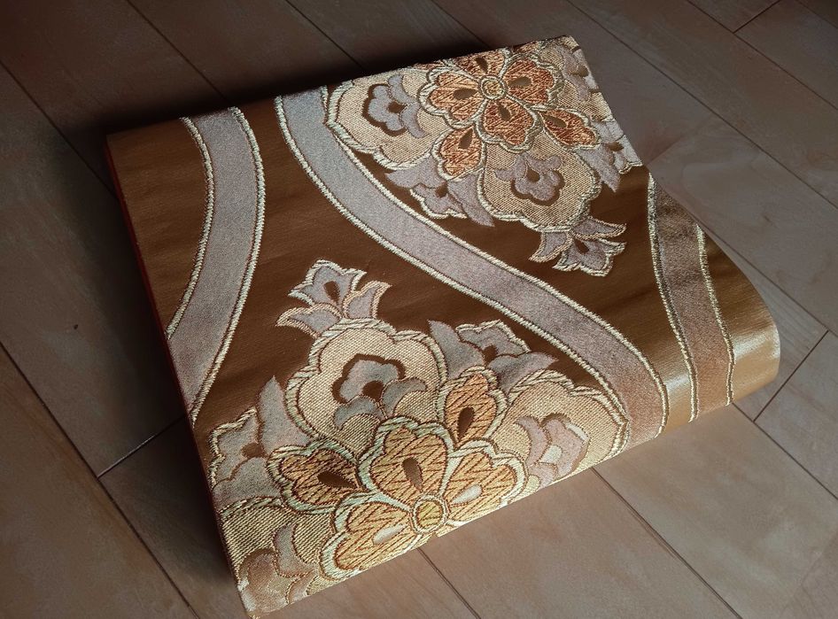 Japoński pas fukuro obi do kimono cosplay geisha bogato zdobiony złoty