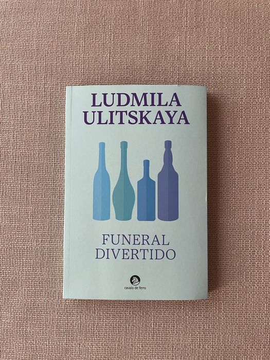 Livro “Funeral Divertido”, Ludmila Ulitskaya