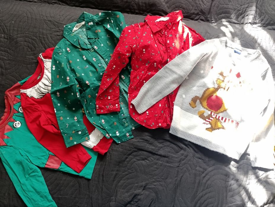 Новорічний різдвяний светр розмір 98-104 та 86-92 та 110