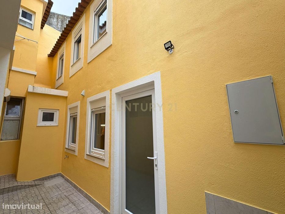 Moradia T1 |  Remodelada |   Caldas da Rainha