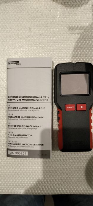 Detetor com 4 funções para paredes / pavimentos