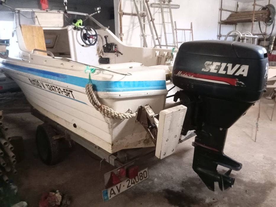 Barco de recreio para venda imediata