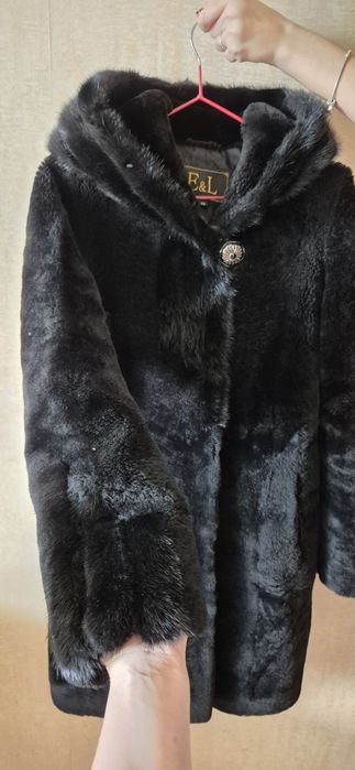 Шуба натуральна, мутон, розмір S