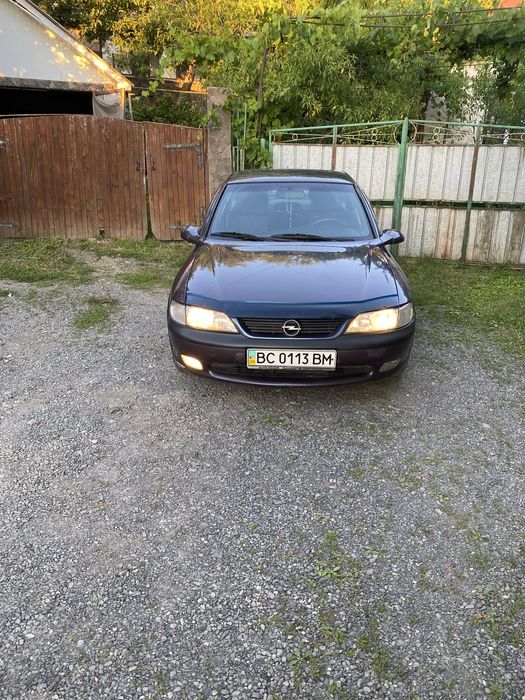 Продам опель вектра АВТОМАТ