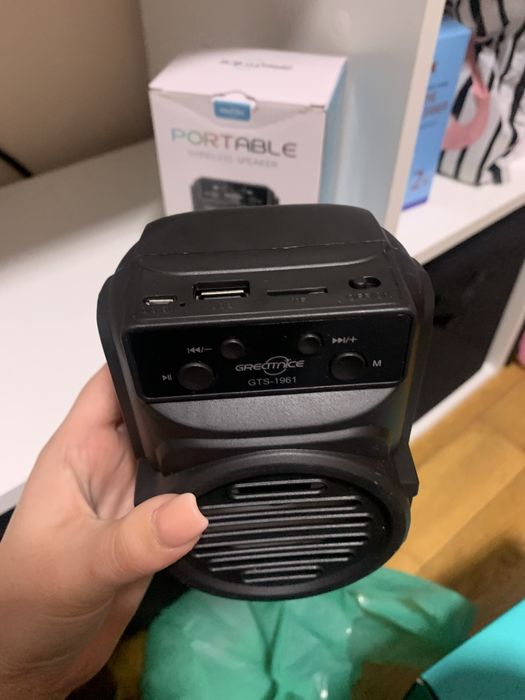 Coluna de som bluetooth nova