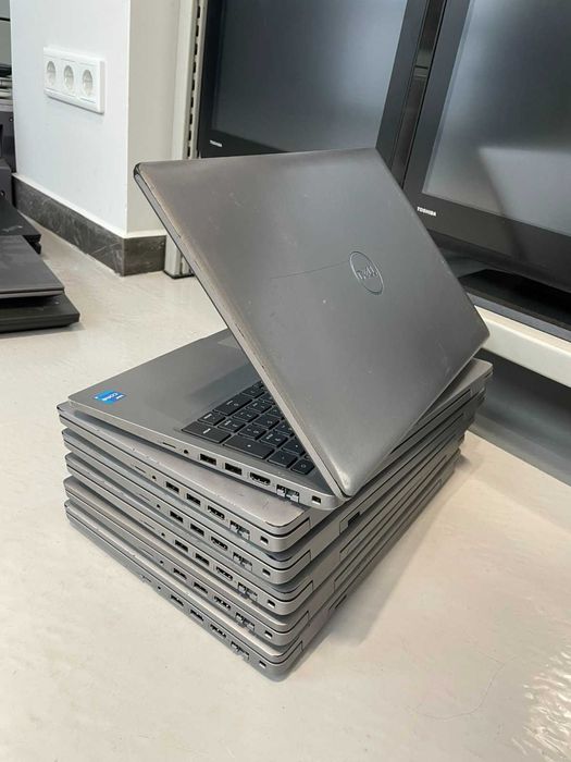 Dell 5520 • 15.6" FHD • i5-1135G7 • Б/В ноутбук є 20 шт для навчання