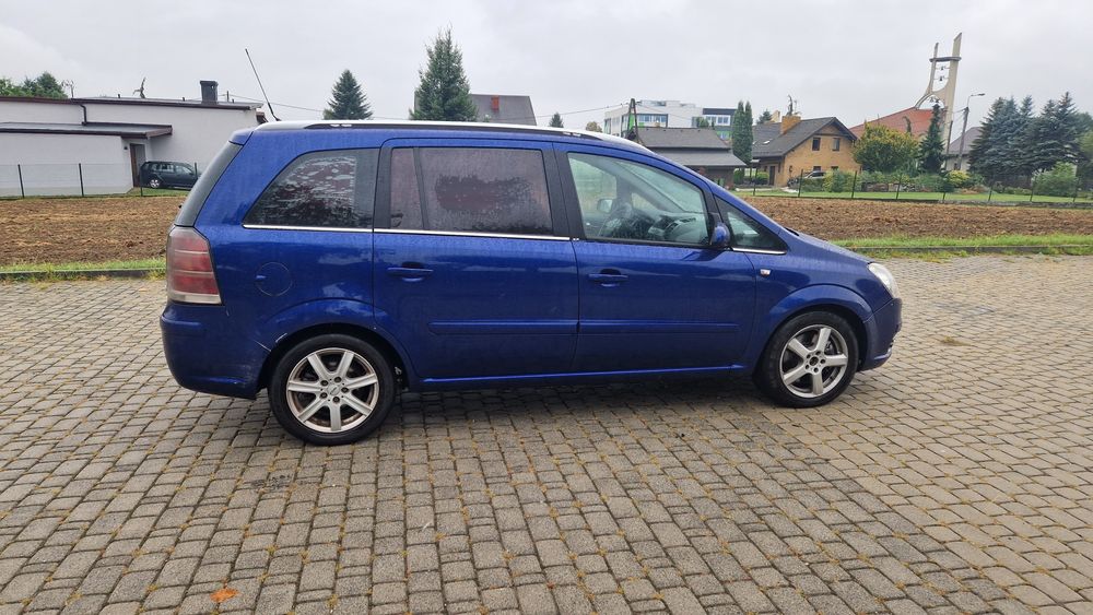 Opel zafira 1.9cdti  klima 2005r