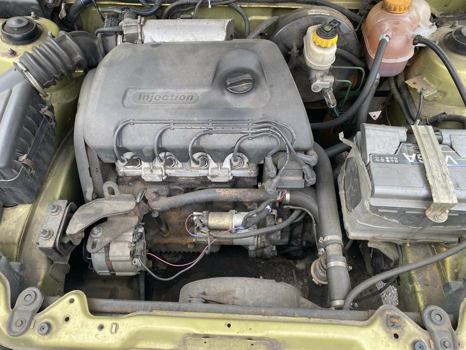 Део сенс 1,3  2006год