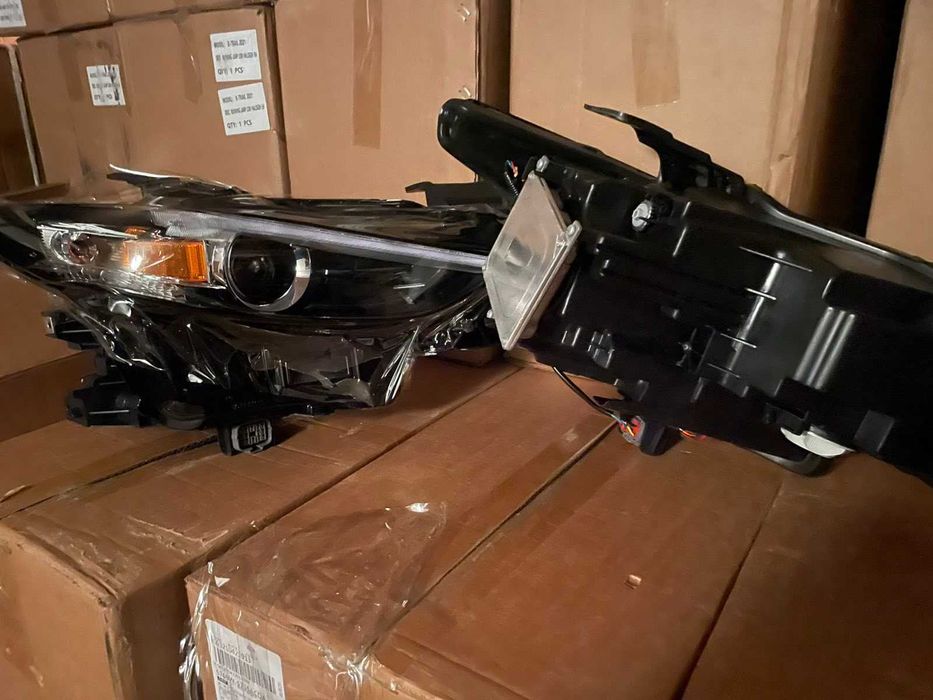 Фары Full LED с блоками Mazda 3 2019 2020 2021 2022 2023 2024 фара
