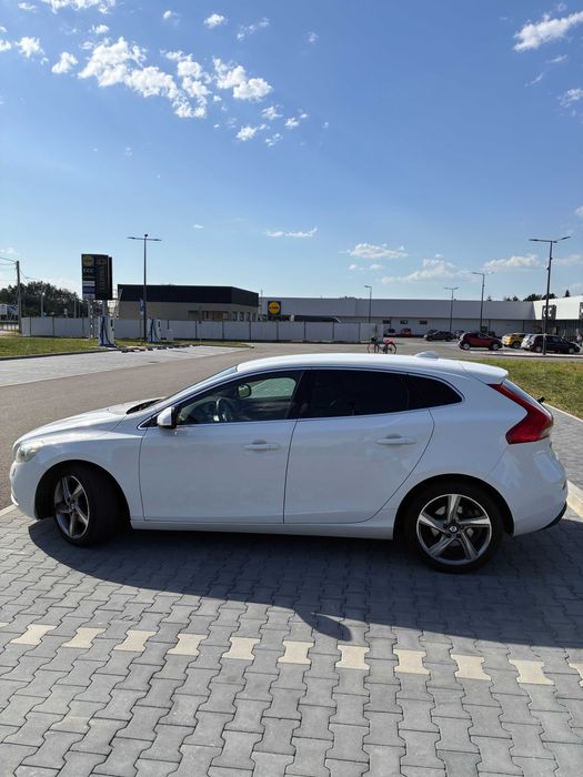 Volvo V40 1.6 HDi D2  2012  Summum
