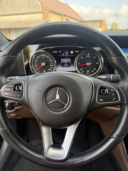 Mrcrdes-Benz E Klasa W213
