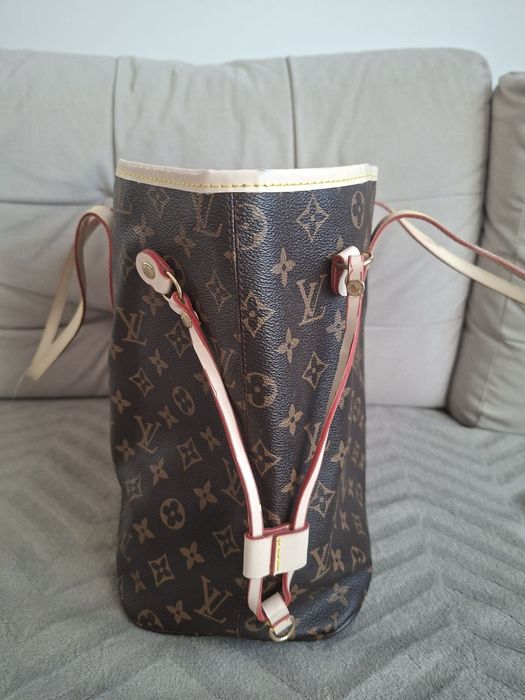 Louis Vuitton Neverfull Monogram Canvas