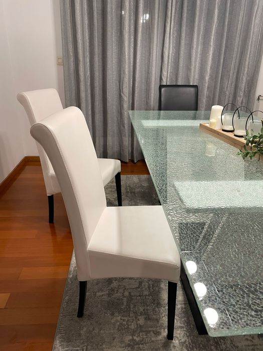Mesa de Vidro com Cadeiras