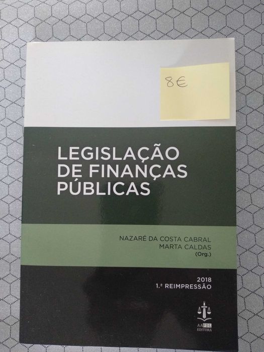 Vendo livros de Direito (como novos)