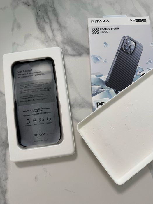 Карбоновый чехол pitaka для айфон 15про