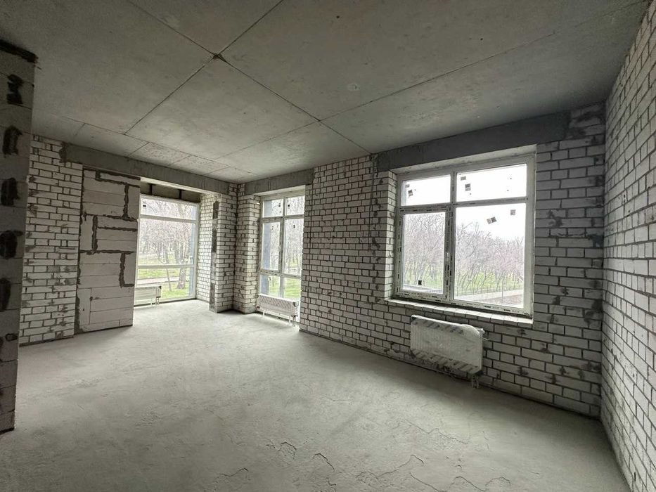 Продам 2-комнатную квартиру в новострое в центре (ЖК Форест Хил)