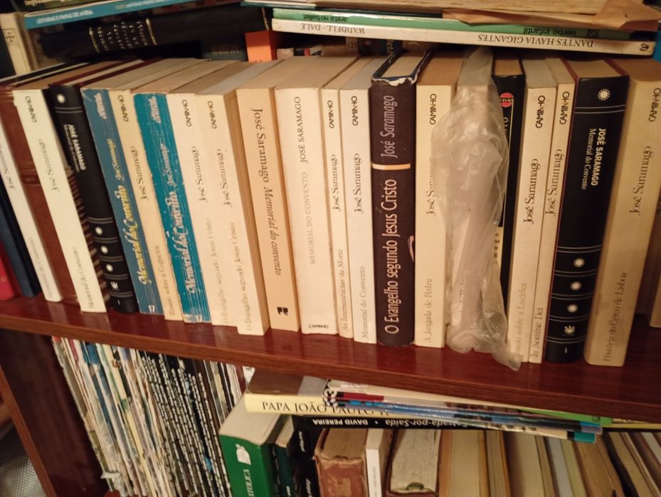 Feira Livro Saramago Tudo e mais alguma coisa até 15/09 - Todos 1 MilhaoE Desde 2E