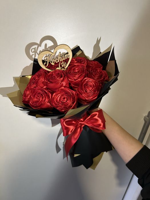 ŚWIĘTA, ROCZNICE, WALENTYNKI. Bukiet i boxy z wiecznych róż