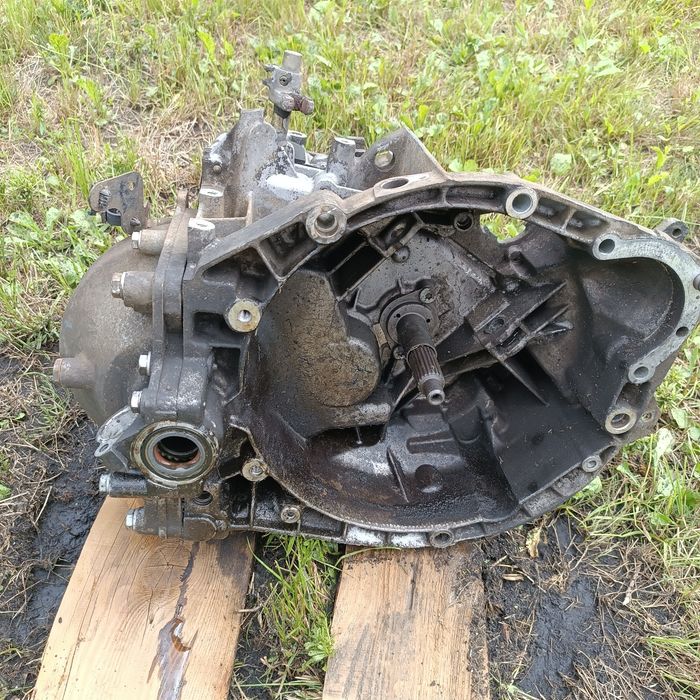 Продам КПП механічну коробку передач на Фіат Скудо