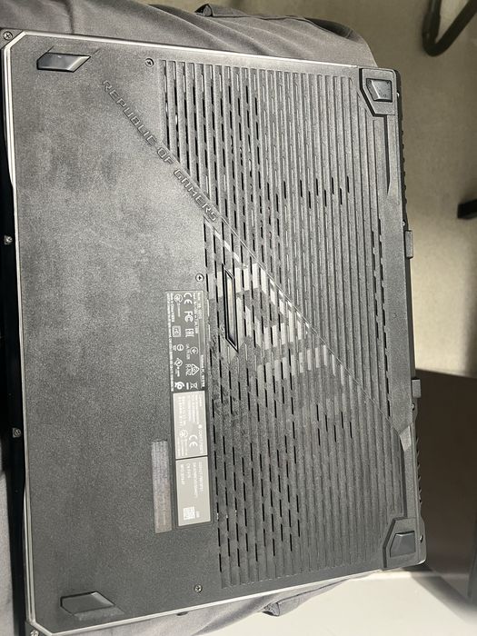 Portátil Gaming ASUS ROG STRIX G531GT | i7-9750H | 16GB RAM | GTX 1650