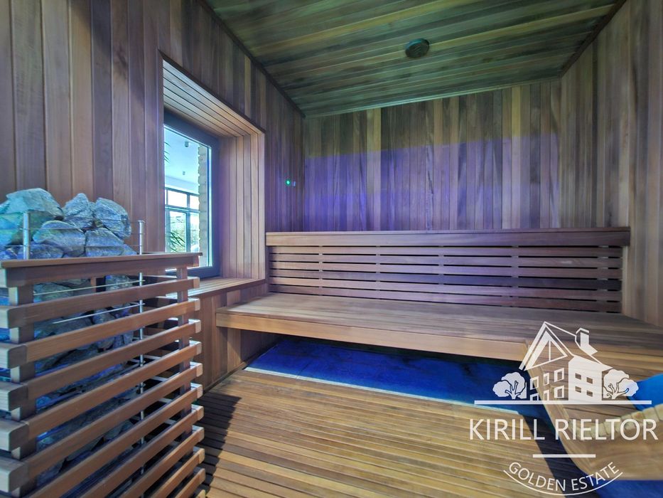 В городке Золотые Ключи продается дом с собственным SPA-центром