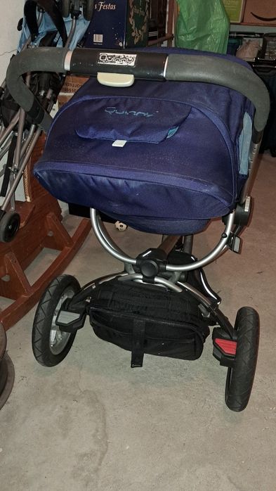 Carrinho Quinny azul