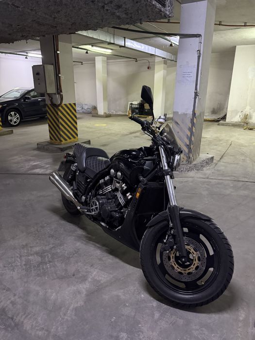 Yamaha v max 1200