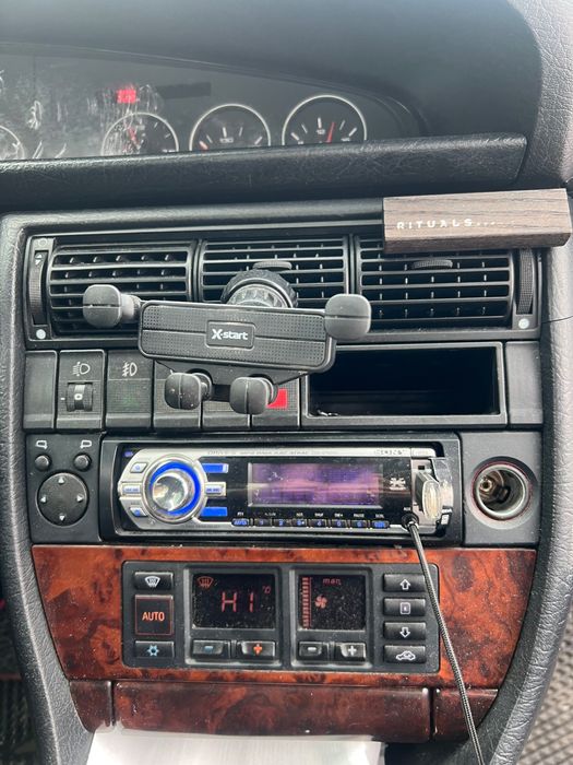 Audi a6c4 2.5tdi 140кс