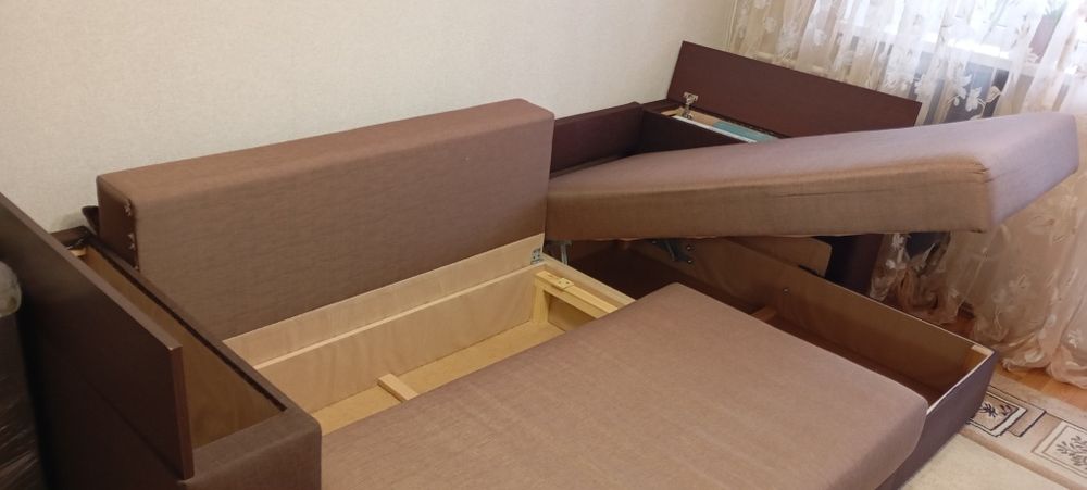 Диван угловой вместительный