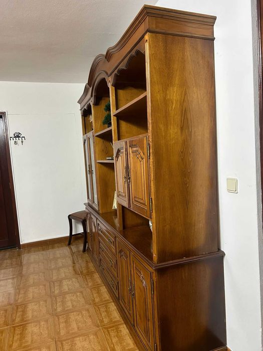 Móvel de sala em madeira