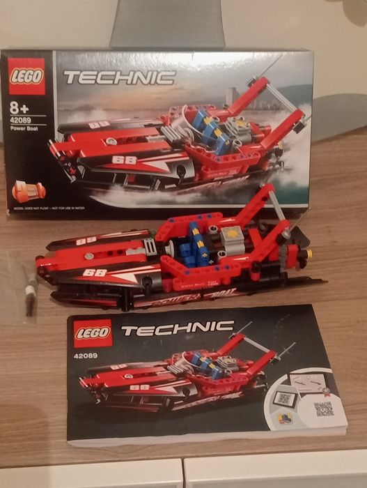 Lego Technic Power boat