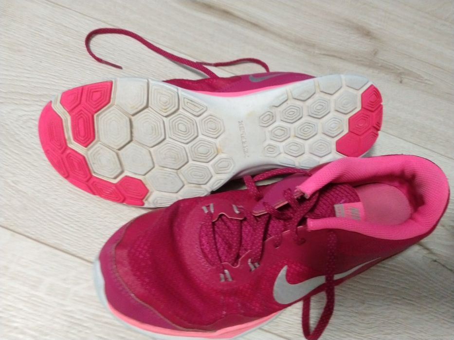 Кросівки Nike 27.5 см