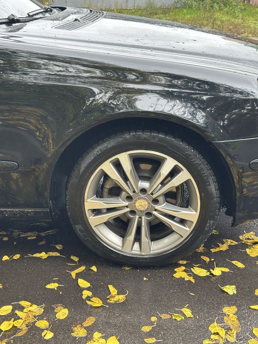 Продам Mercedes W211