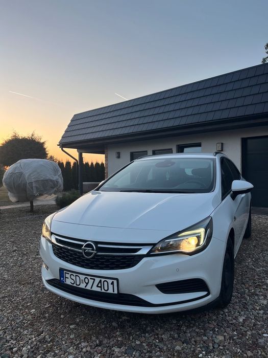 Opel Astra Opel Astra K Sports Tourer 1.6 CDTI 118KM • Bezwypadkowy • CarPlay • N