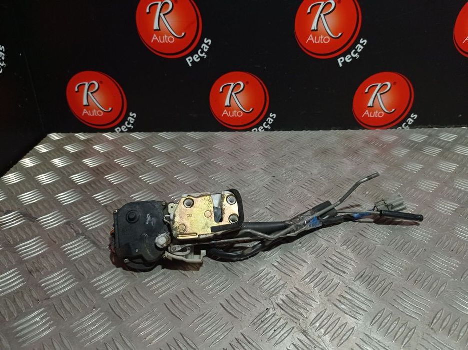 Fecho Da Porta Lateral Dto Rover 400 (Rt)