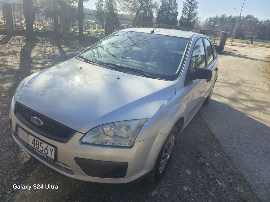 Zadbany ford focus z hakiem benzyna