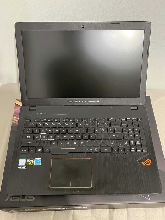 Laptop gamingowy ASUS ROG STRIX GL553V I5-7300HQ GTX 1050 4GB 256GB SSD + 1TB HDD Win 10