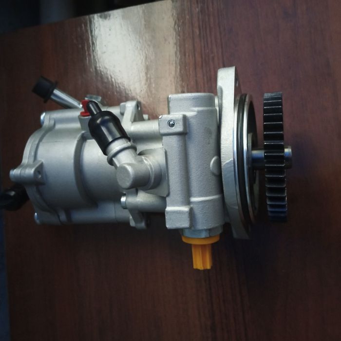 Насос ГУР vw lt35 об'єм 2 8l 1996-2006р з ваакумом (новий)