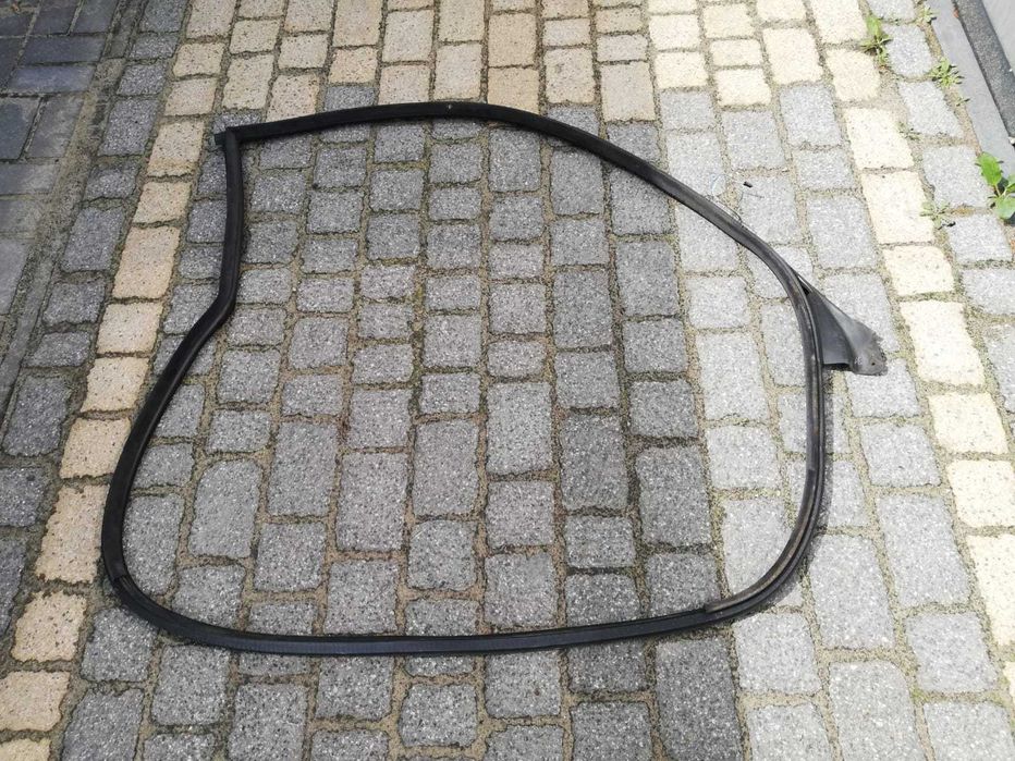Uszczelka drzwi BMW E46 coupe prawa stan bardzo dobry