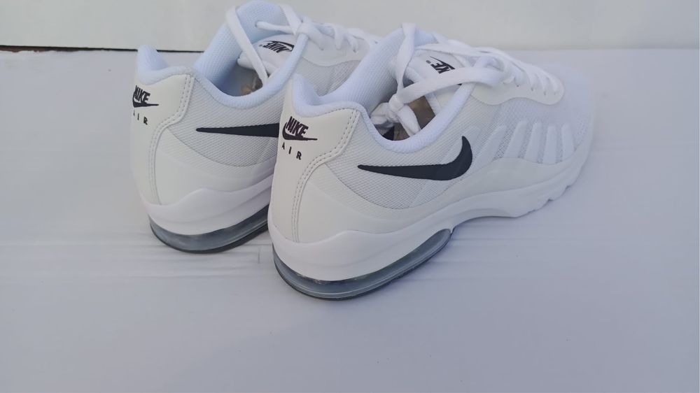 Męskie obuwie sportowe NIKE AIR MAX INVIGOR PRINT r 41