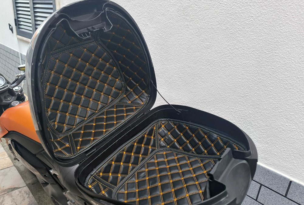 Super Soco TC Max -Elétrica 125cc, como nova, Bateria Removível EXTRAS