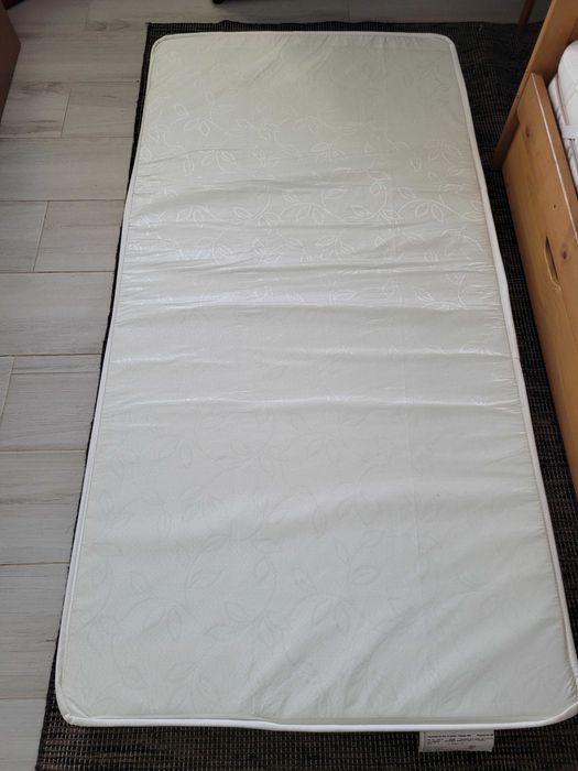 Colchão de Solteiro 180x90cm - como novo