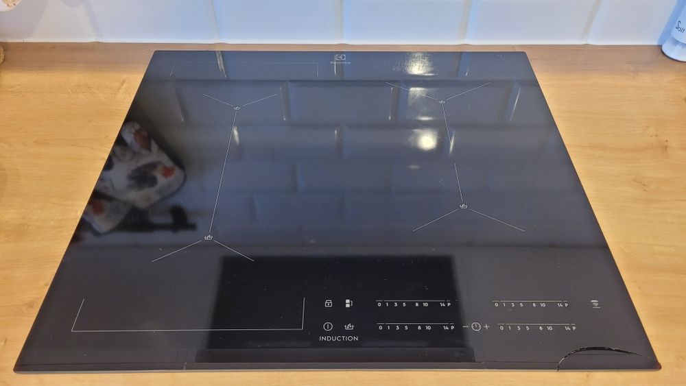 Płyta indukcyjna elektrolux