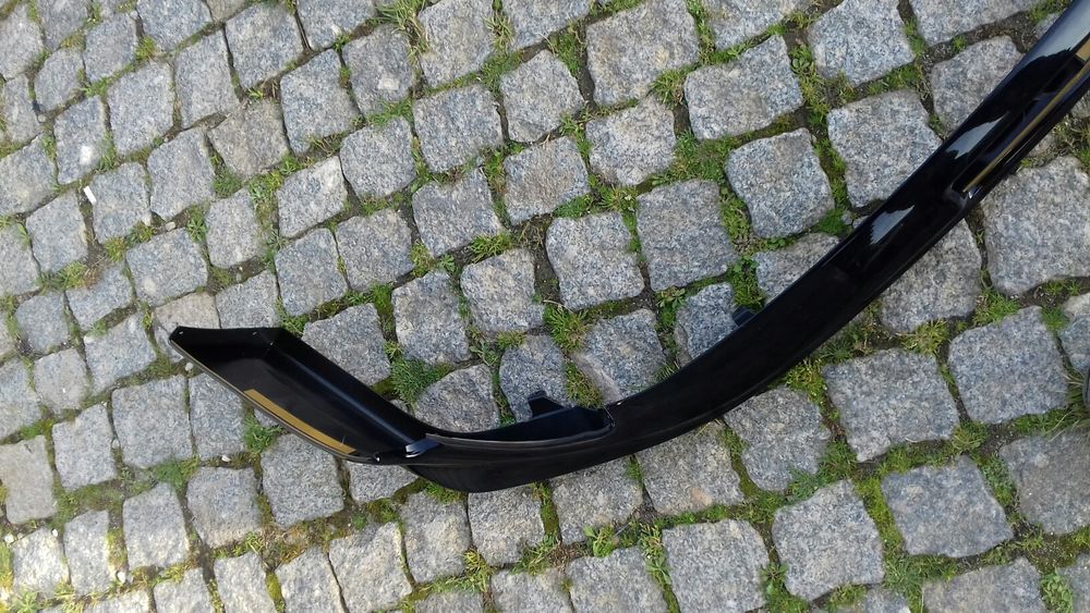 Avental lip spoiler toyota prius 2014