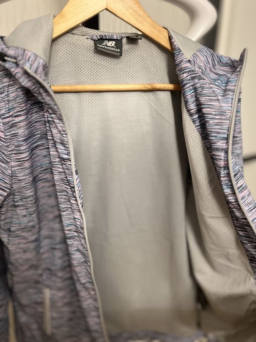 Kurtka damska przecideszczowa wiatrówka New Balance